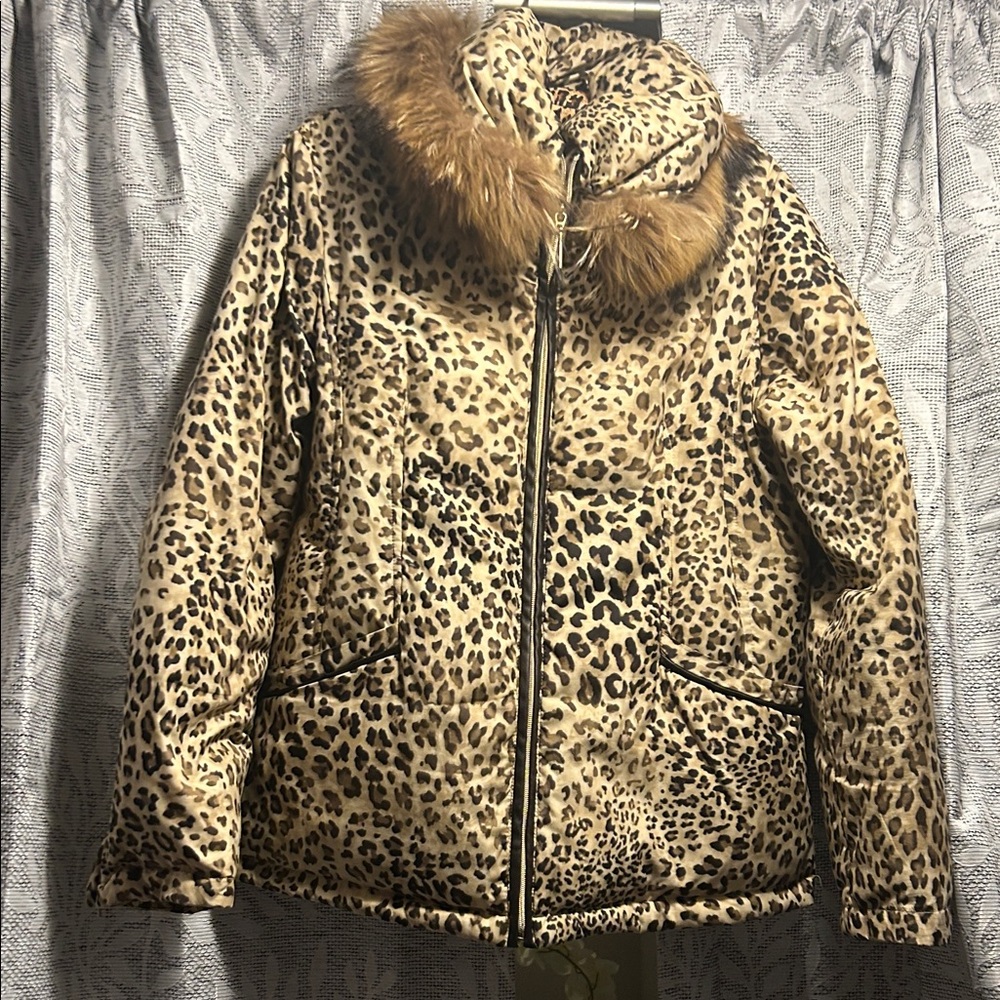 Via Spiga Leopard Print Puffer Jacket with Faux Fur Trim